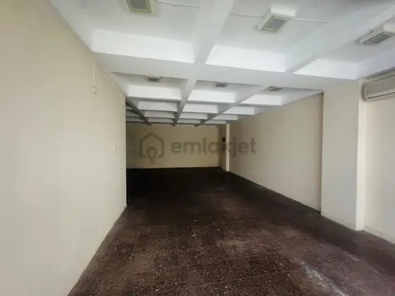 Mersinin Merkezinde Bahri Ok İşhanında Kiralık 70m2 Ofis 2