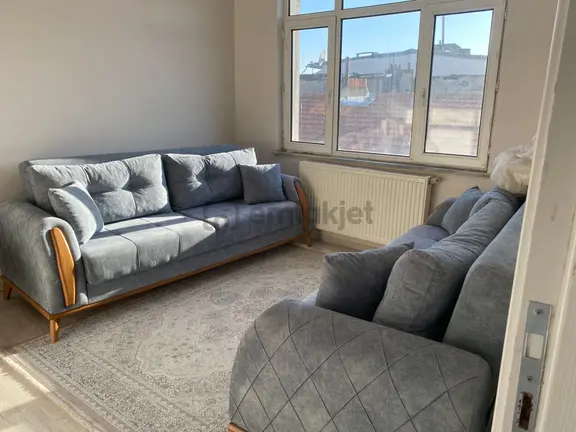 Destan-092-k.m.paşa-carrefoursa-civarı-2-oda-1-salon-80m2-orta-5.kat-bakımlı-temiz-boyalı-eşyalı 1