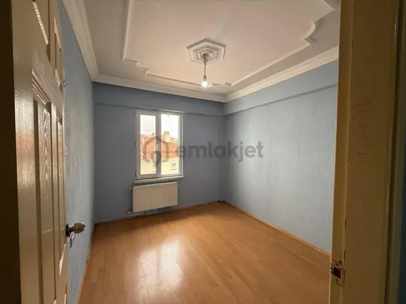 Mareşal Fevzi Çakmak Mahallesinde Satılık 2+1 Daire 2