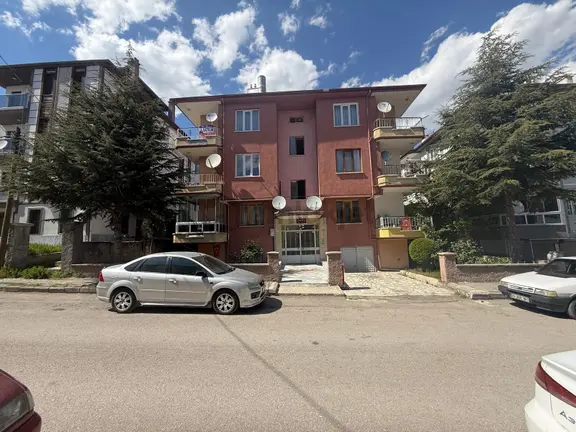Mareşal Fevzi Çakmak Mahallesinde Satılık 2+1 Daire 2