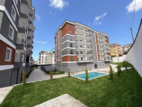 İstasyon Mah.aras Park Sitesi Havuzlu Satılık 120mk 2+1 Daireler 1