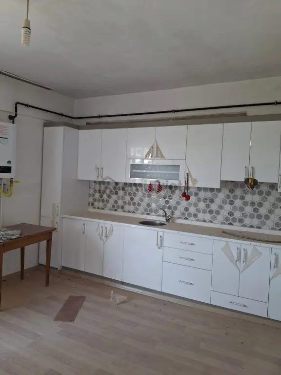 Tokat Niksar'da Adalet Gold Group Emlak'tan Bahçeli Evler Mahallesinde 3+1 Kiralık Daire 2