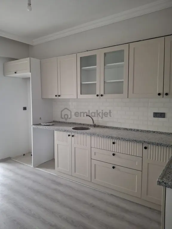 Adalet Gold Group Emlak'tan Site İçerisinde Bağlar Mahallesinde Sıfır Bina Satılık Daire 2+1 100 M2 1