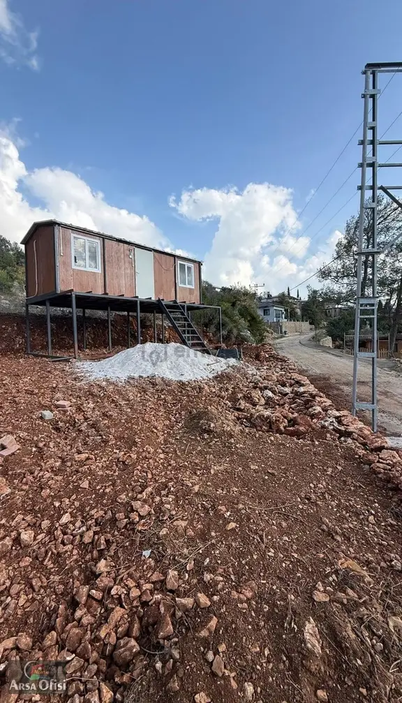 Alanya Asmaca Da Satılık Bahçeli Konteynır Ev 1