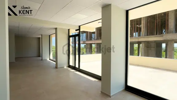 Kemalpaşa Mehmet Akif Ersoy Kiralık 270m2 Dükkan 2