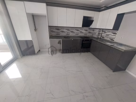 Piyade Mahallesinde 3+1 Bağımsız Merkezi Konumda Satılık Daire 1