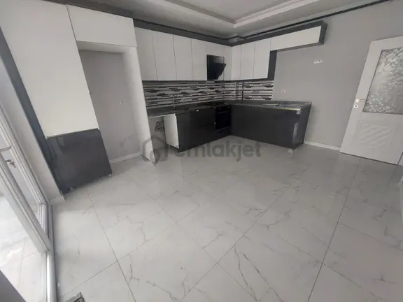 Piyade Mahallesinde 3+1 Bağımsız Merkezi Konumda Satılık Daire 1