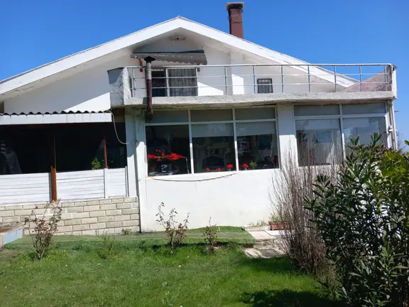 Akören Köyünde Satılık Çiftlik Evi 1