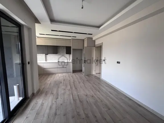 Kent Park Yanında En Üst Kat 3+0 Kiralık Daire 1