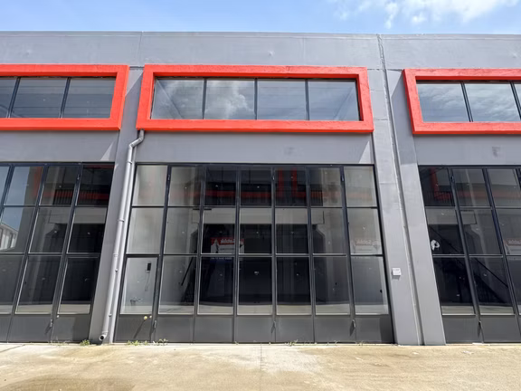 Biga Sanayi Sitesi’nde Geniş Ve Kullanışlı Kiralık İş Yeri 2