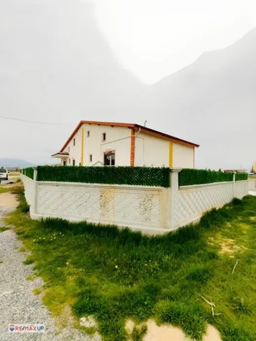 Bolvadin'de Sıfır, Bahçeli 5+1 Müstakil Villa 2