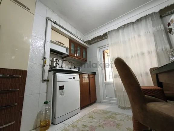 Yükseltepe'de Cadde Yakını Asansörlü Binada Kök Tapu 3+1 Daire 1