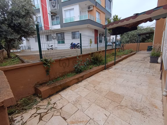 Yenişehir / Çiftlikköy'de Komple Satılık Bina 6 Daire 2