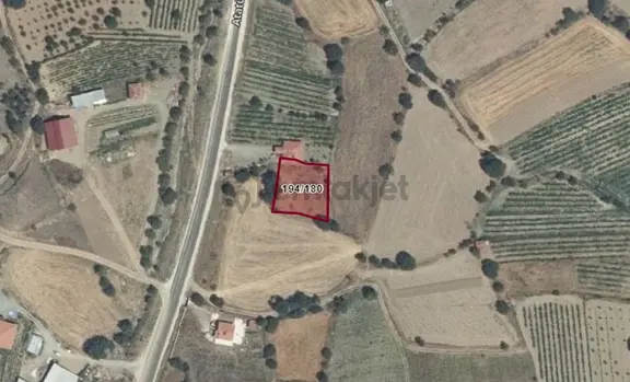 Tokat Turhal Kat Kasabasında Tek Tapu 861 M2 Satılık Bağ 2