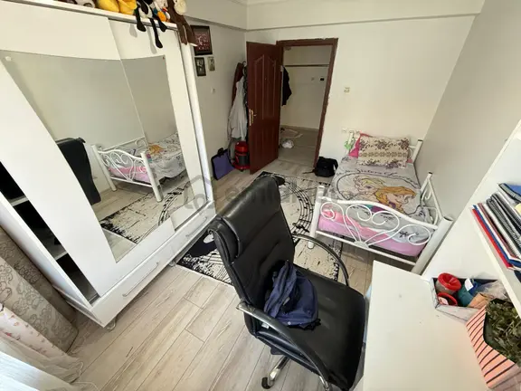 Bilgen Vatan'dan Aktepe Merkez'de 3. Kat Ön Cephe Yapılı Masrafsız Satılık 3+1 Daire 2