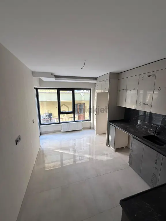 Bilgen Vatan'dan Çaldıran Merkez'de Sıfır Bina İçerisinde Megalüks Yapılı Masrafsız Daire 1