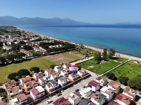 Denize Sıfır Artemis Sitesinde 3+1 Deniz Manzaralı Yazlık Villa 2