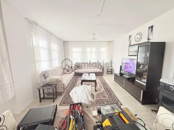Prestij'den Hamidiye'de Askerlik Şubesi Civarı Temiz 3+1 Daire 1