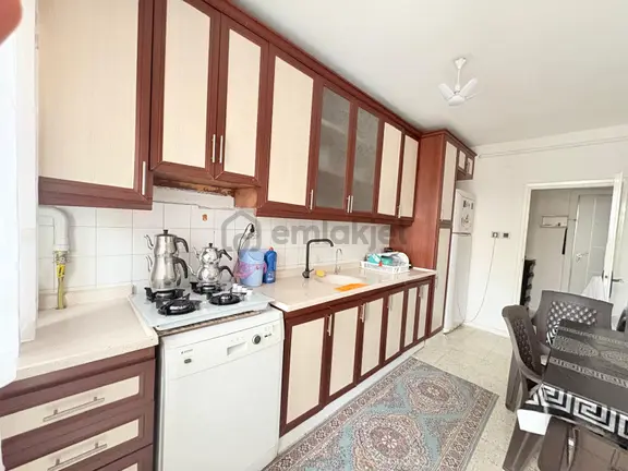 Prestij'den Hamidiye'de Askerlik Şubesi Civarı Temiz 3+1 Daire 2
