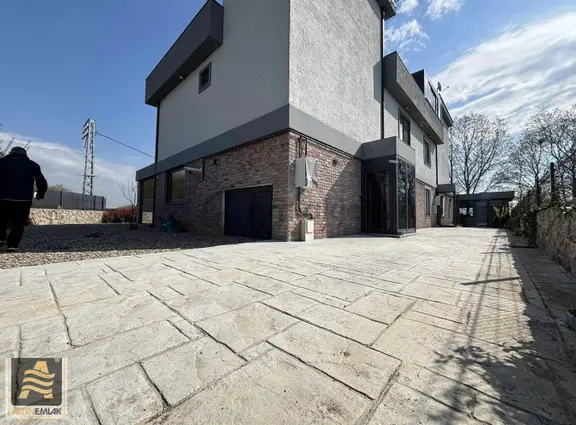 Adapazarı Camili Mah Ful Eşyalı Müstakil Bahçeli Villa 2