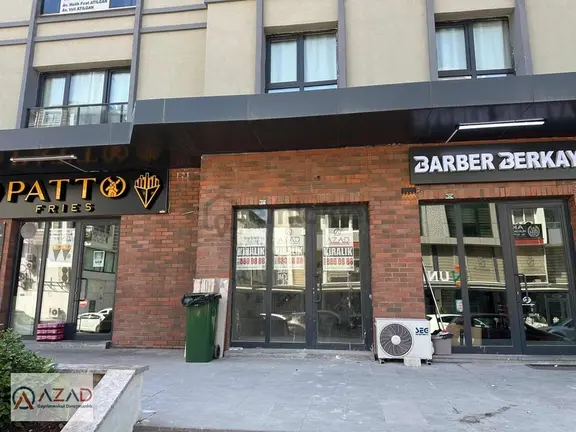 Azad-metin Tamer Sitesinde Kiralık İşyeri 1