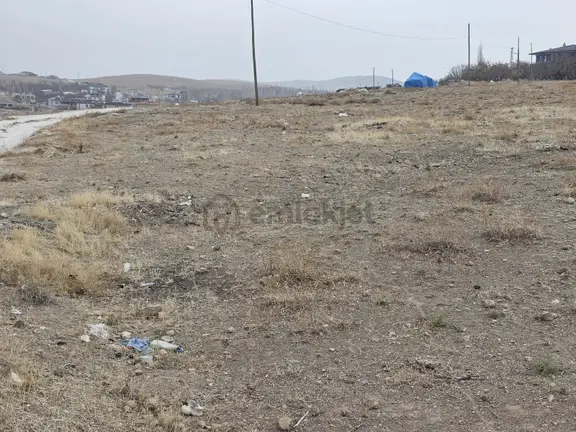 Gümüşler Eski Mah. Mezarlık Üstü 590 M2 Satılık Arsa 1