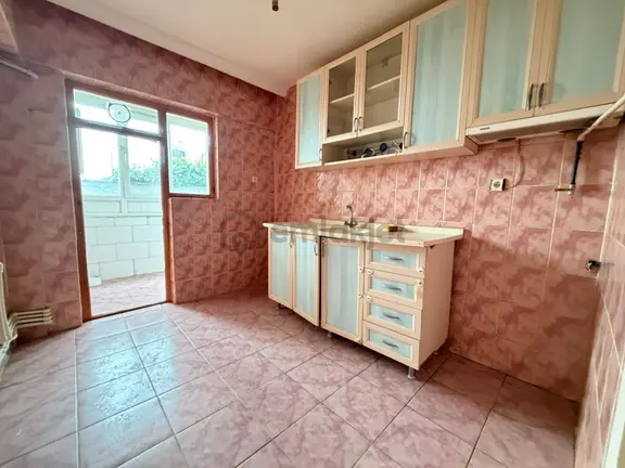 Sincan Selçuklu Mah Salon Bağımsız Merkezi Konumda Satılık 3+1 1