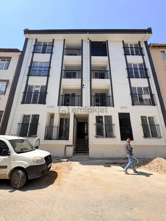 Marmara'dan Nişancıpaşa'da Bahçe Katı 1+1 Satılık Daire 1