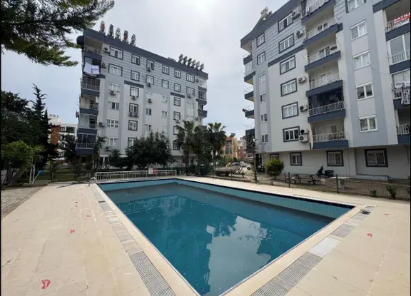 Kızıltoprak Yaşam Hastane Karşısı Havuzlu Site İçi Katta Fırsat 2+1 1