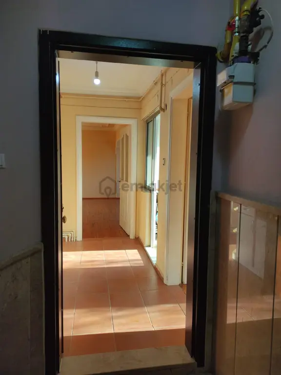 Kiralık Nazilli Yeni Mah. 3+1 155 M2 Doğalgazlı Çarşı Merkezde 2