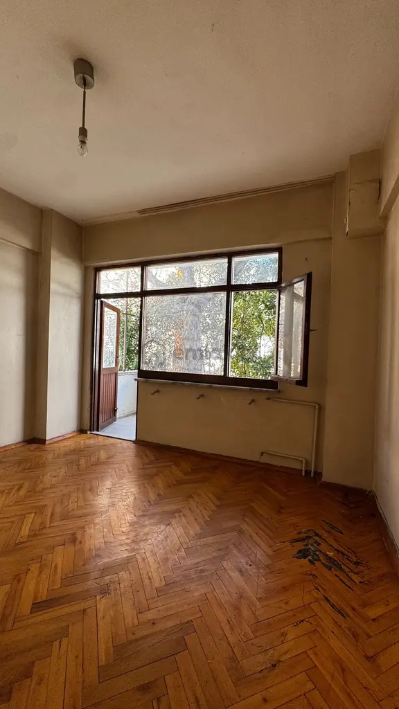 Satılık Ana Cadde Üstü Giriş Kat 2+1 Daire 1