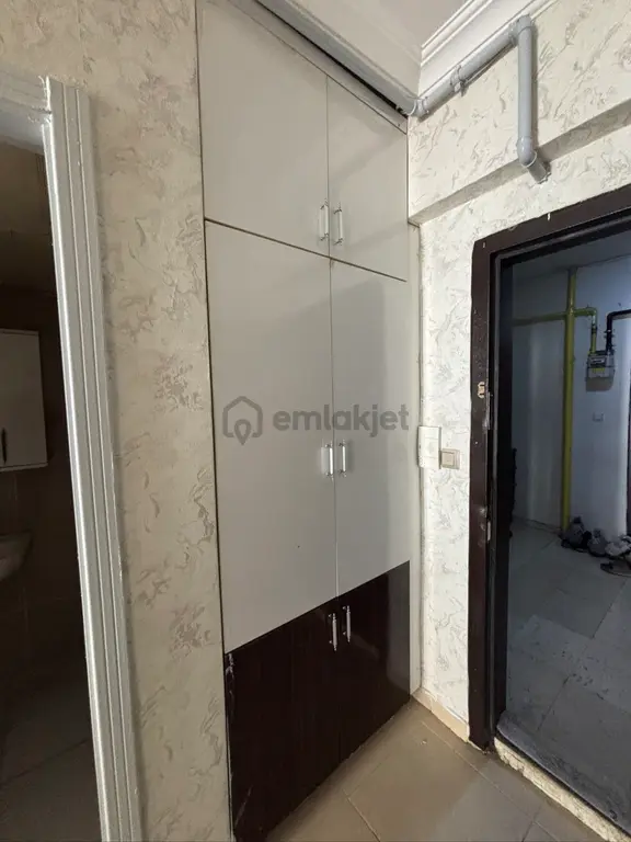 Seyrantepede Satılık 2+1 Daire -merkezi Konumda Bakımlı 2