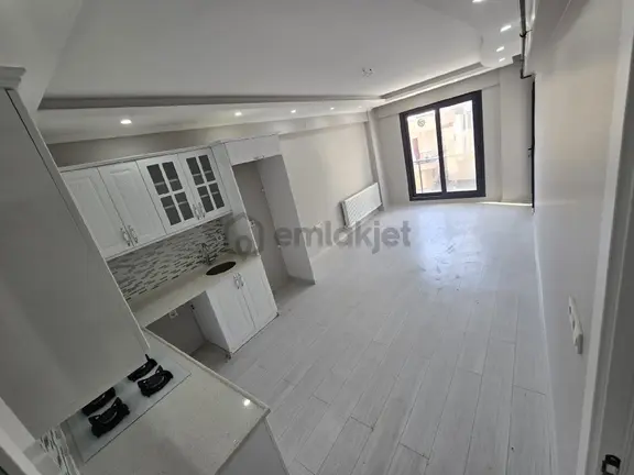 Muradiyede Kiralık 2+1 Açık Mutfak Ara Kat Daire 1