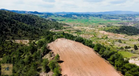 Bilecik Söğüt Küre'de Manzaralı 2.582 M² Satılık Tarla 1