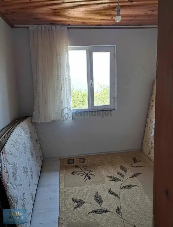 Doğanın İçinde Manzaralı Köşe Parsel Satılık Müstakil Ev 2