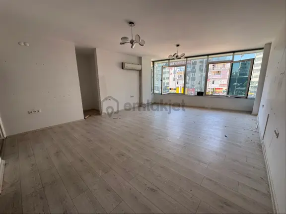 Turvilla'dan Muratpaşa Kızılsaray'da 2+1 Kiralık Ofis 2
