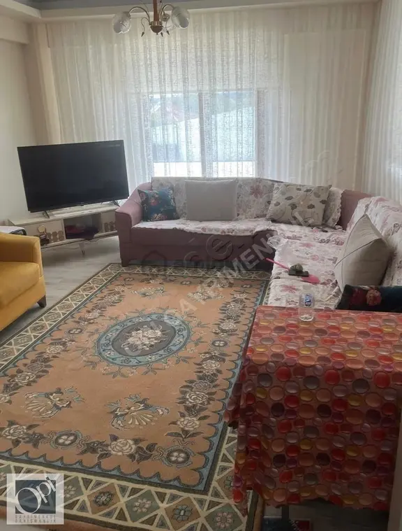 Pazaryeri Günyurdu'da Fırsat 1749 M2 Arsalı İskanlı Müstakil Ev 2