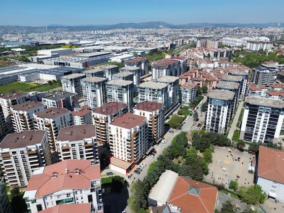 Ataevler De Harika Konumda Satılık 200 Metrekare Geniş Dükkan 2