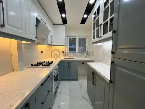 Asil'den Mithatpaşa Caddesinde 2+1 Giriş Kat Sıfır Yapılı Daire 1