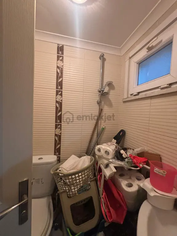 Maltepe Küçükyalı'da Oldukça Geniş Kullanışlı 3+1 Satılık Daire 2