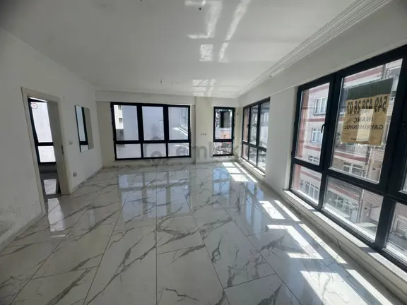 İnanç Emlaktan Giresun Hacısiyamda Malpazarında İş Merkezinde 1+1 Kiralık Ofisler 1