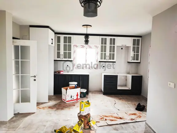 Kar Emlaktan Yenikonacık Efes Sitesi Altında 3+1 Satılık Dubleks Villa 2