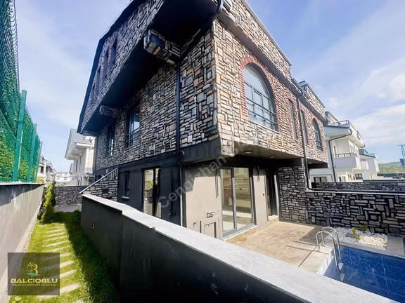 Balcıoğlundan Yaylada Uygun Fiyat Lüx Havuzlu 3+1 Triplex Villa 2
