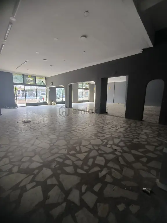 Bucakın En Değerli Ticaret Noktasında Kiralık Dev İş Yeri! 2