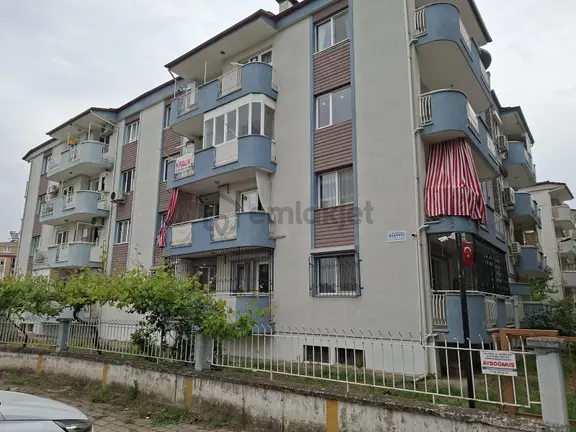 3+1 Kiralık Daire,sakin Konum, Masrafsız, Doğalgazlı, Ara Kat. 1