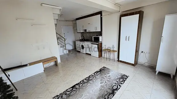 Kayihan Caddeüstü Dubleks 1+1 Genis Apart Manzarali Teraslı 1