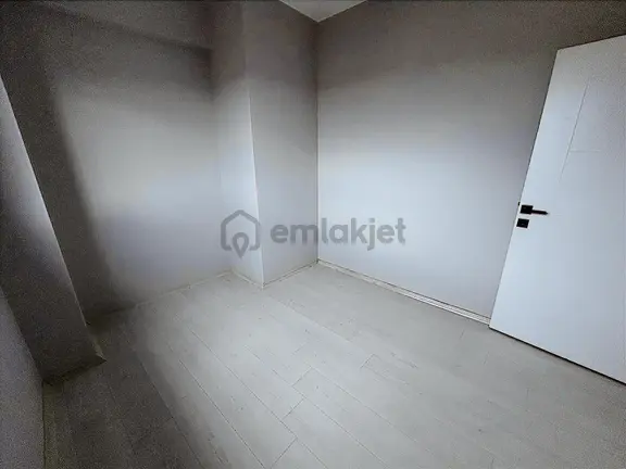 Tuzla Postane Mah. Satılık 2+1 Daire 2