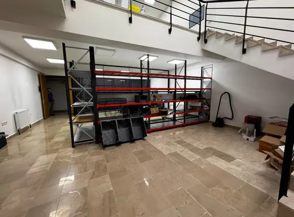 Fırsat Konumda Kiracılı 240 M² Teraslı Yüksek Getirili Ofis 2