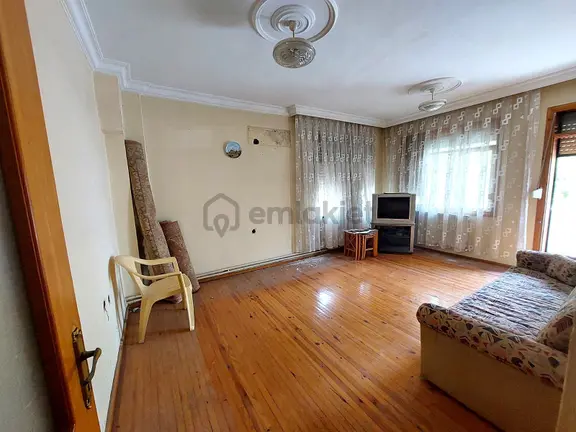 Kuşadası Merkezde 3+1 Satılık Yatırımlık Fırsat Daire 2