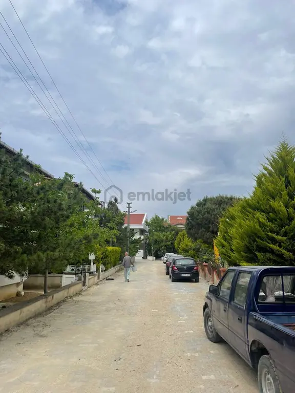 Erikli Sahilde Denize 100 Mt Yürüme Mesafesinde 105 Gün Ve Üzeri 1+1 Kiralık 2
